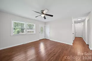 4316 McKinley Dr, Charlotte, NC 28208 - Photo 5
