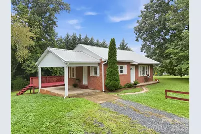5418 Nix Creek Road, Marion, NC 28752 - Photo 1