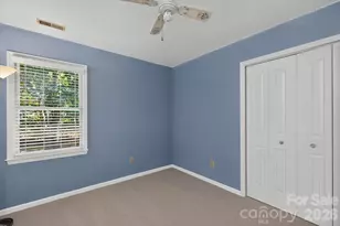 9801 Deer Spring Ln, Charlotte, NC 28210 - Photo 23