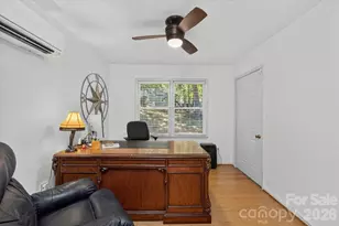 9801 Deer Spring Ln, Charlotte, NC 28210 - Photo 11