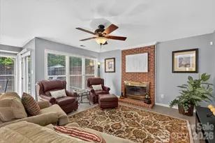 9801 Deer Spring Ln, Charlotte, NC 28210 - Photo 17
