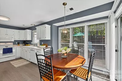 9801 Deer Spring Lane, Charlotte, NC 28210 - Photo 15