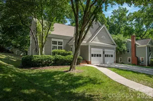 9801 Deer Spring Ln, Charlotte, NC 28210 - Photo 3