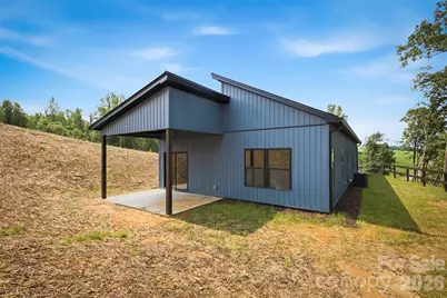 909 Overlook Drive SW, Lenoir, NC 28645 - Photo 3