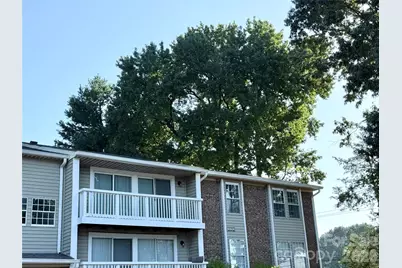 1645 Arlyn Circle #M, Charlotte, NC 28213 - Photo 3