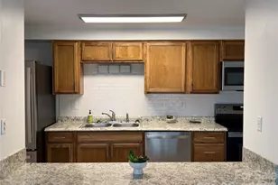 1645 Arlyn Cir, Charlotte, NC 28213 - Photo 9