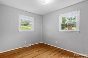230 School Rd E, Asheville, NC 28803 - Photo 21
