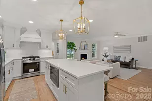 1100 Braeburn Rd, Charlotte, NC 28211 - Photo 7