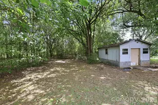 1303 Bringle Ferry Rd, Salisbury, NC 28144 - Photo 29