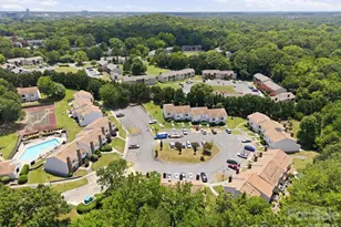 11002 Carmel Crossing Rd, Charlotte, NC 28226 - Photo 3