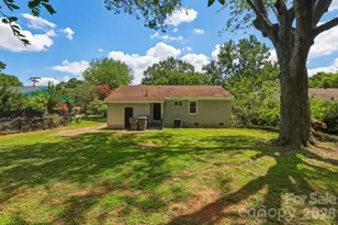 4706 Brooktree Dr, Charlotte, NC 28208 - Photo 17