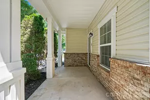 9228 Seamill Rd, Charlotte, NC 28278 - Photo 3