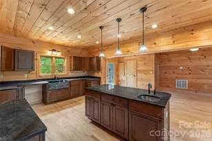 266 Potomac Falls Dr, Black Mountain, NC 28711 - Photo 11