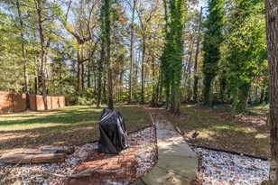 6101 Skyline Dr, Charlotte, NC 28269 - Photo 39