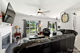 100 Aylesbury Ln, Indian Trail, NC 28079 - Photo 7