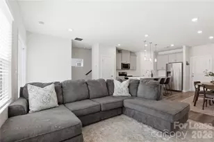 2317 Belterra Dr, Charlotte, NC 28216 - Photo 9