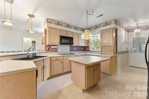 8 Keasler Rd, Asheville, NC 28805 - Photo 7