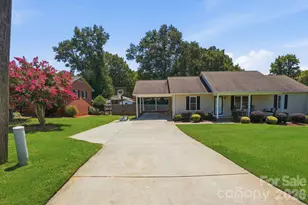 107 Wendover Dr, Lincolnton, NC 28092 - Photo 3