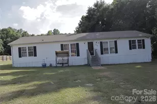 179 W Hilltop Ln, Jefferson, SC 29718 - Photo 1