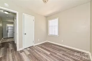 1900 Lasalle St, Charlotte, NC 28216 - Photo 15