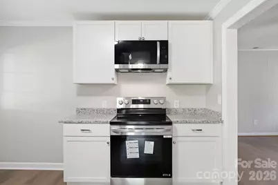 3123 Castle Avenue, Hickory, NC 28601 - Photo 11