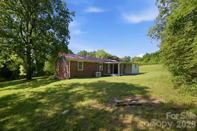 3123 Castle Avenue, Hickory, NC 28601 - Photo 35
