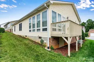 1284 Wexford Village Cir NE, Lenoir, NC 28645 - Photo 27