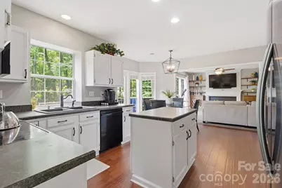 4219 Beauvista Drive, Charlotte, NC 28269 - Photo 5