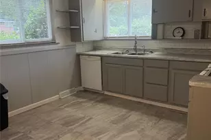 709 Sunset Dr, Salisbury, NC 28147 - Photo 11
