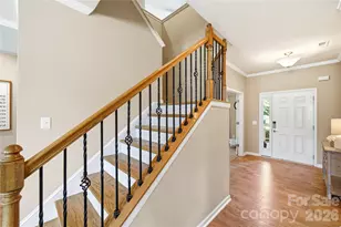 11141 Crane Creek Dr, Charlotte, NC 28278 - Photo 5