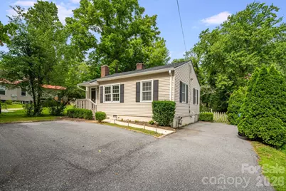 839 Kanuga Road #4, Hendersonville, NC 28739 - Photo 3