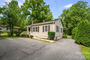839 Kanuga Rd, Hendersonville, NC 28739 - Photo 3