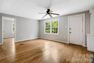 839 Kanuga Rd, Hendersonville, NC 28739 - Photo 5