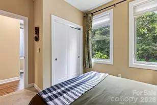 66 Burton St, Asheville, NC 28806 - Photo 11