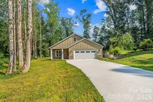 156 Oakdale Dr, Morganton, NC 28655 - Photo 1