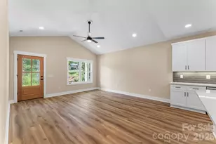 156 Oakdale Dr, Morganton, NC 28655 - Photo 7