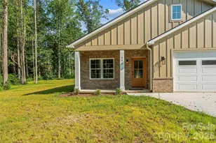 156 Oakdale Dr, Morganton, NC 28655 - Photo 3