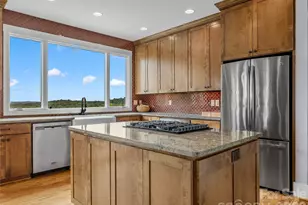 197 Arlys Ln, Tryon, NC 28782 - Photo 9