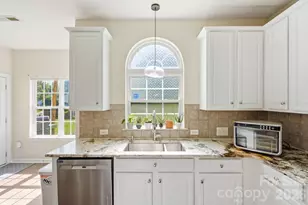 6226 Castlecove Rd, Charlotte, NC 28278 - Photo 15