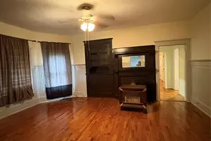 604 Main Ave NW, Hickory, NC 28601 - Photo 3