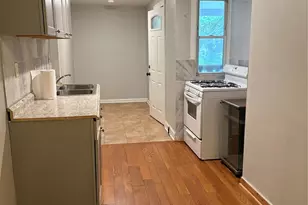 604 Main Ave NW, Hickory, NC 28601 - Photo 7