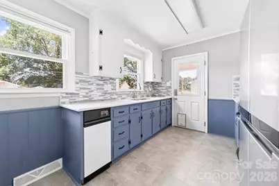 8418 Moores Chapel Road, Charlotte, NC 28214 - Photo 9