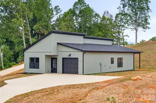 913 Overlook Dr SW, Lenoir, NC 28645 - Photo 1