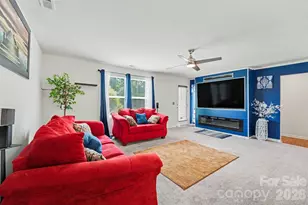 204 Hidden Lakes Rd, Statesville, NC 28677 - Photo 5