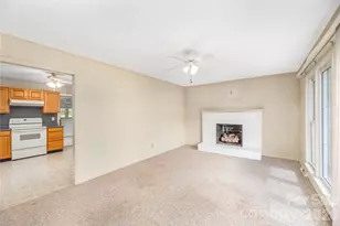 69 Emerald Ln, Hendersonville, NC 28792 - Photo 5
