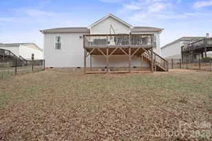 1544 Farmington Hills Dr, Conover, NC 28613 - Photo 3