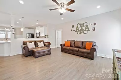 1544 Farmington Hills Drive, Conover, NC 28613 - Photo 15