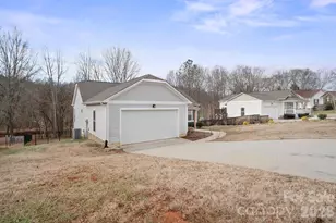 1544 Farmington Hills Dr, Conover, NC 28613 - Photo 35