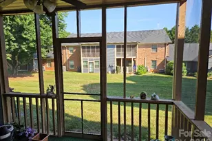 221 Pointe Cir, Rock Hill, SC 29732 - Photo 3