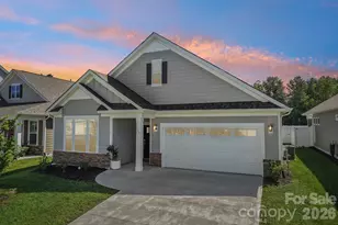 505 Fox Cove Rd, Hendersonville, NC 28792 - Photo 1
